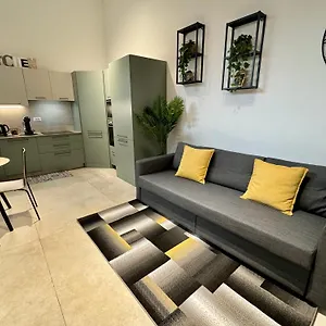  Apartment The Place