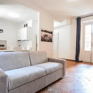 https://bellagio-apartament.it-lombardy.com